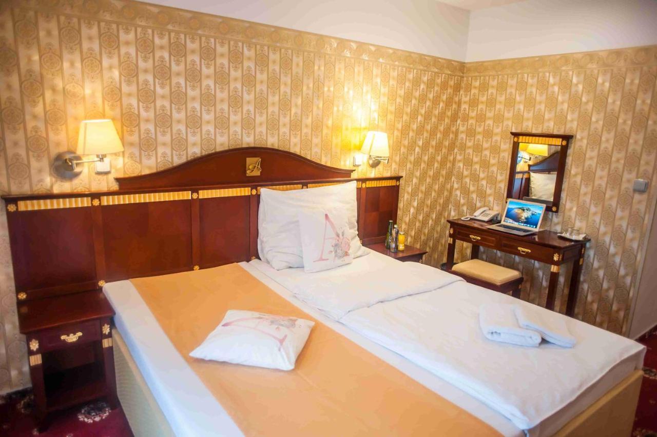 Hotel Tommy Wellness & Spa Nachod Luaran gambar