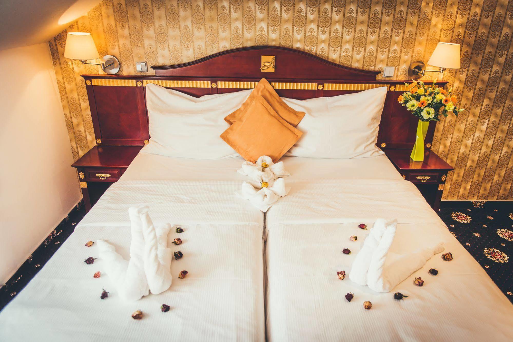 Hotel Tommy Wellness & Spa Nachod Luaran gambar