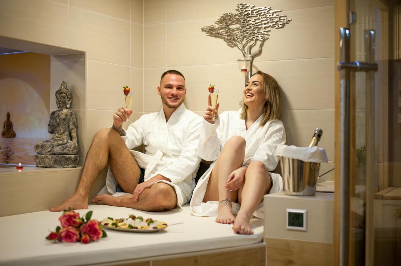 Hotel Tommy Wellness & Spa Nachod Luaran gambar